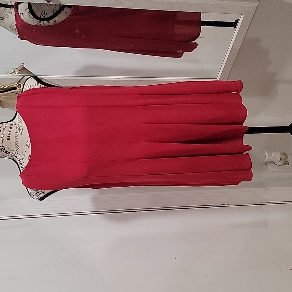 Theory Tunic Red Blouse Size Medium B202